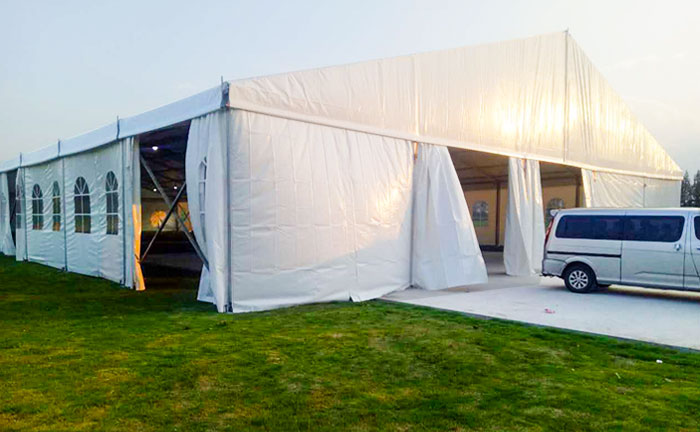set up temporary storage tent